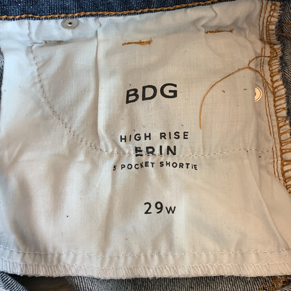 BDG high rise Erin 5 pocket shortie - Picture 8 of 8